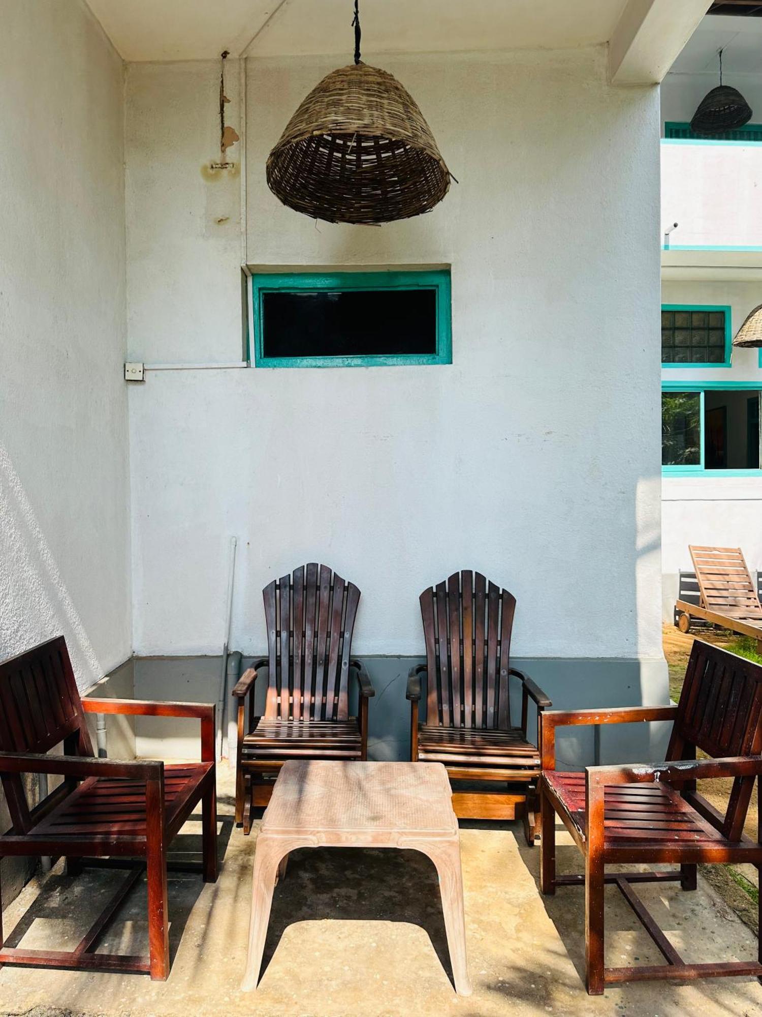 Villa 47 Hikkaduwa Exterior photo