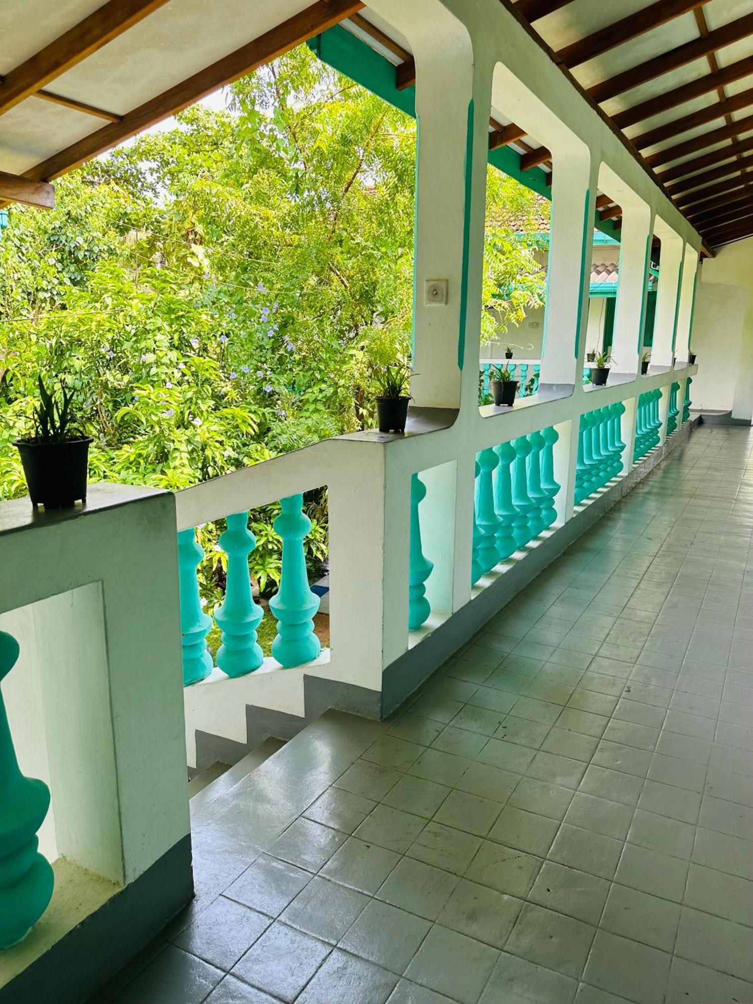 Villa 47 Hikkaduwa Exterior photo